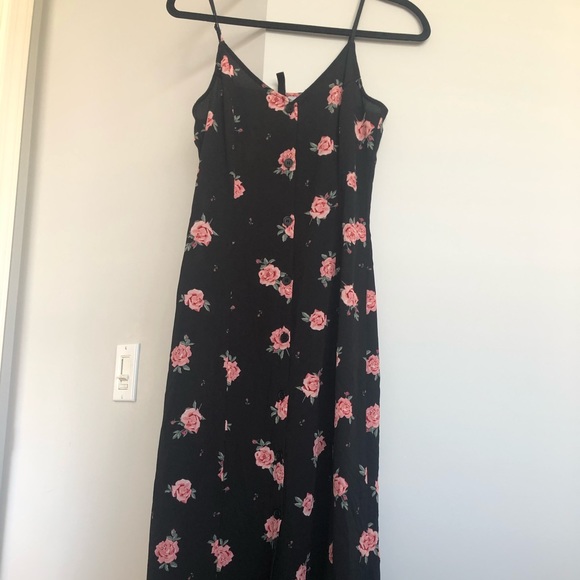H&M Dresses & Skirts - Flower dress